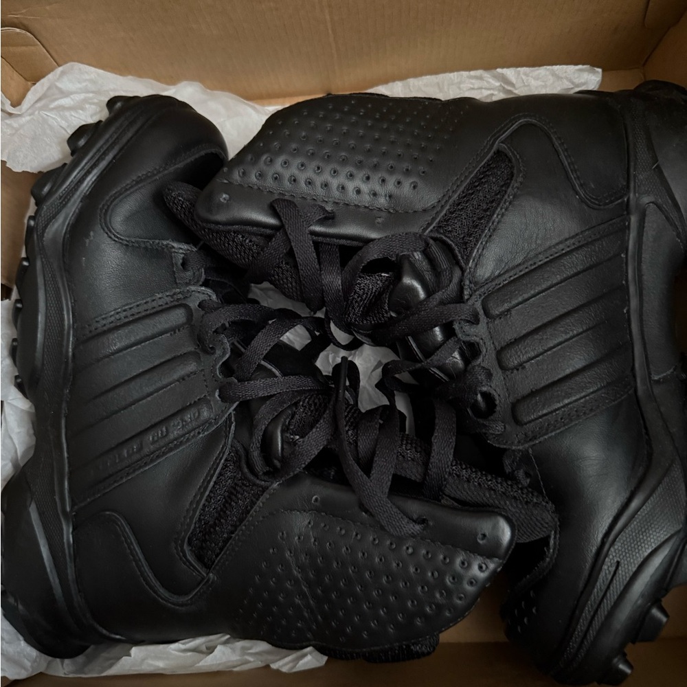 Adidas GSG 9.2  Kids Black Boots like new rarely used